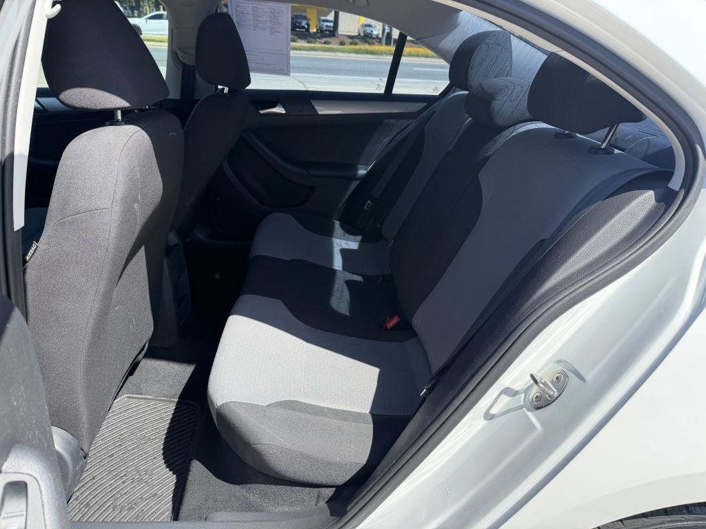 Used 2017 Volkswagen Jetta S FWD image 10