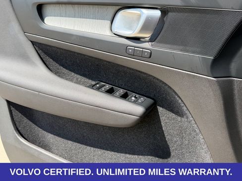 Certified 2026 Volvo XC40 B5 Plus AWD/4WD image 23