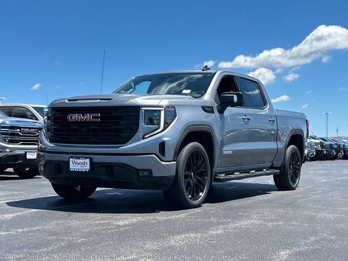 New 2026 GMC Sierra 1500 Elevation AWD/4WD image 2