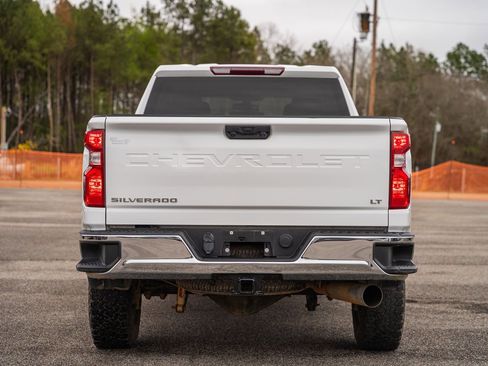 Used 2023 Chevrolet Silverado 2500 LT image 8