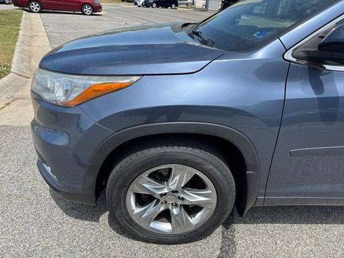 Used 2015 Toyota Highlander Limited AWD/4WD image 3