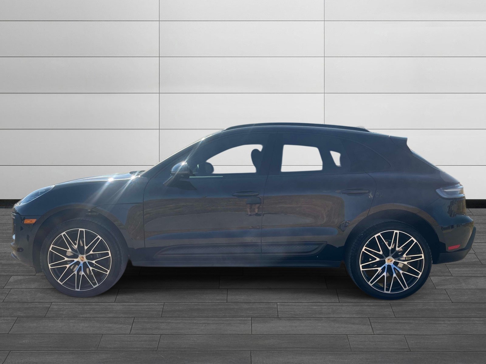 Used 2024 Porsche Macan AWD/4WD image 6