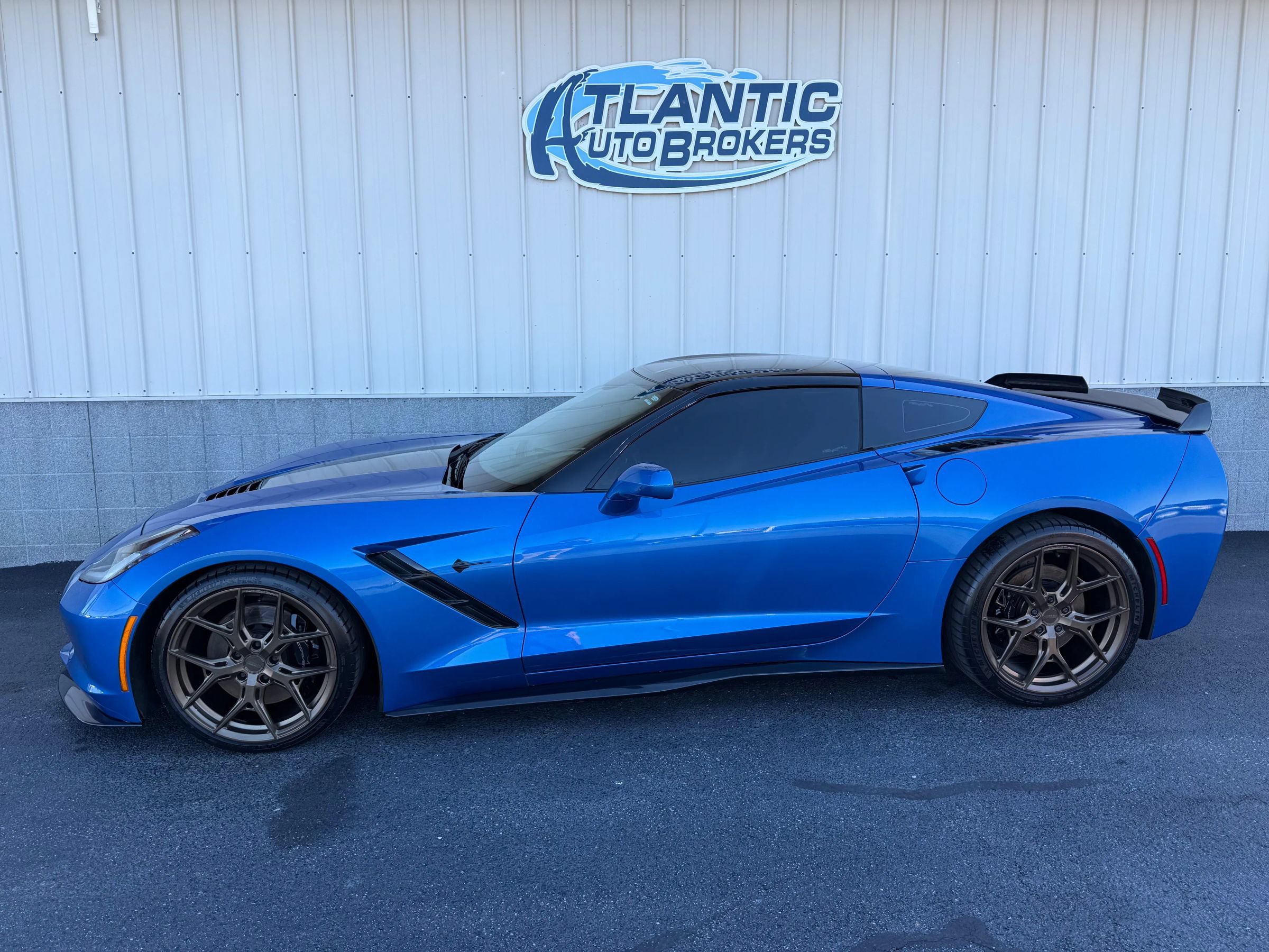 Used 2014 Chevrolet Corvette Stingray Coupe w/ 3LT Preferred Equipment Group RWD image 2