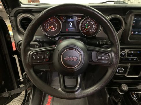 Used 2023 Jeep Gladiator Sport image 24