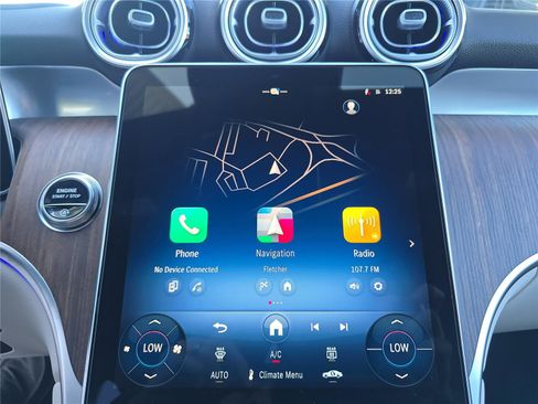 Used 2026 Mercedes-Benz GLC 300 4MATIC image 29