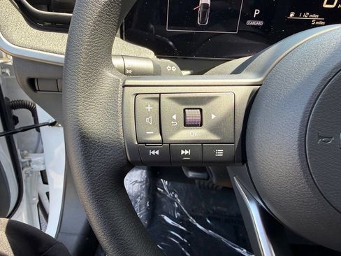 Used 2026 Nissan Kicks SV AWD/4WD image 21
