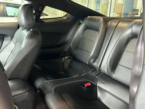 Used 2018 Ford Mustang GT Premium RWD image 20