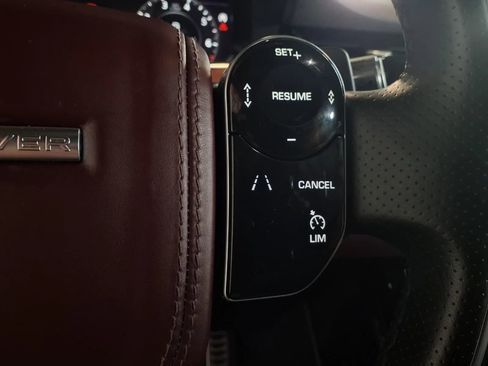 Used 2020 Land Rover Range Rover Evoque R-Dynamic HSE image 26