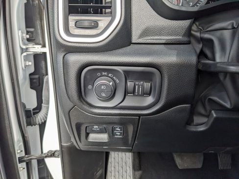 Used 2025 RAM 1500 Big Horn image 24