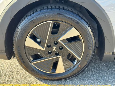 New 2026 Hyundai Ioniq 5 SEL image 9