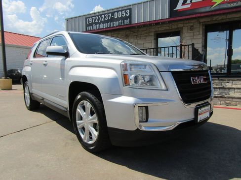 Used 2017 GMC Terrain SLE w/ Technology Package AWD/4WD image 6