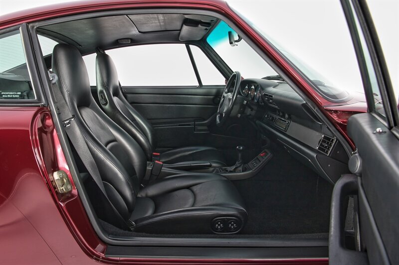 Used 1996 Porsche 911 Carrera RWD image 34