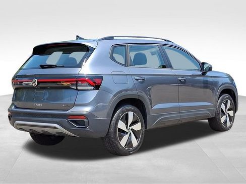 Used 2025 Volkswagen Taos S AWD/4WD image 6