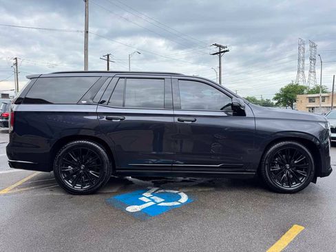 Used 2022 Cadillac Escalade Sport w/ Touring Package AWD/4WD image 4