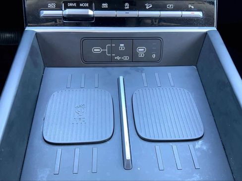 Used 2025 Hyundai Santa Fe XRT image 34