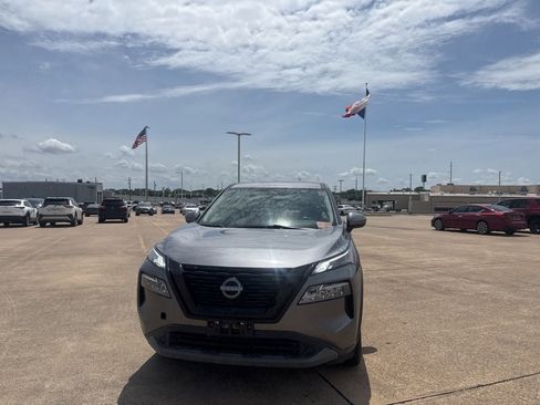 Certified 2023 Nissan Rogue SV FWD image 5