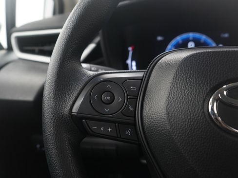 Used 2026 Toyota Corolla LE image 21