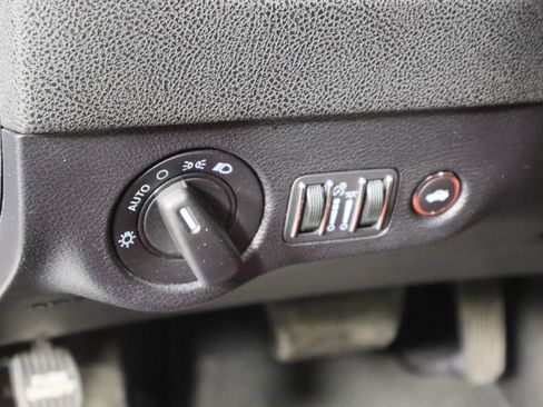 Used 2018 Dodge Charger SXT w/ Blacktop Package image 23