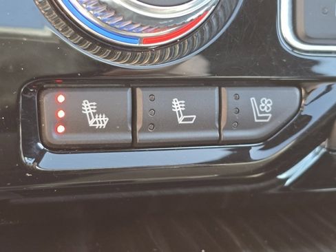 Used 2021 GMC Yukon XL Denali w/ Denali Ultimate Package image 5