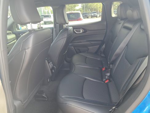 New 2026 Jeep Compass Latitude image 8