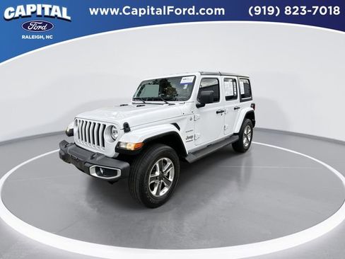 Used 2022 Jeep Wrangler Unlimited Sahara image 4