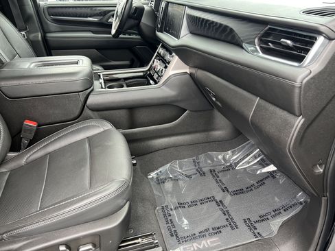 Certified 2022 GMC Yukon XL Denali image 27