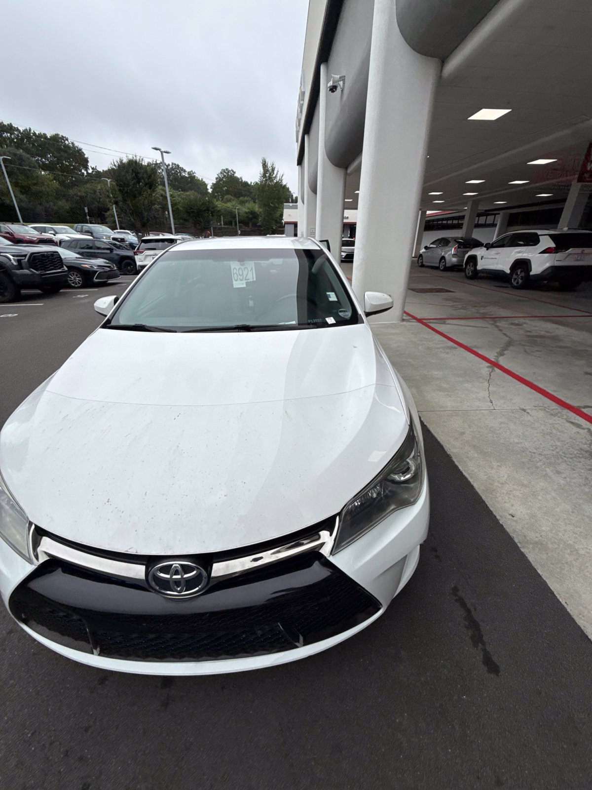 Used 2015 Toyota Camry SE FWD image 6