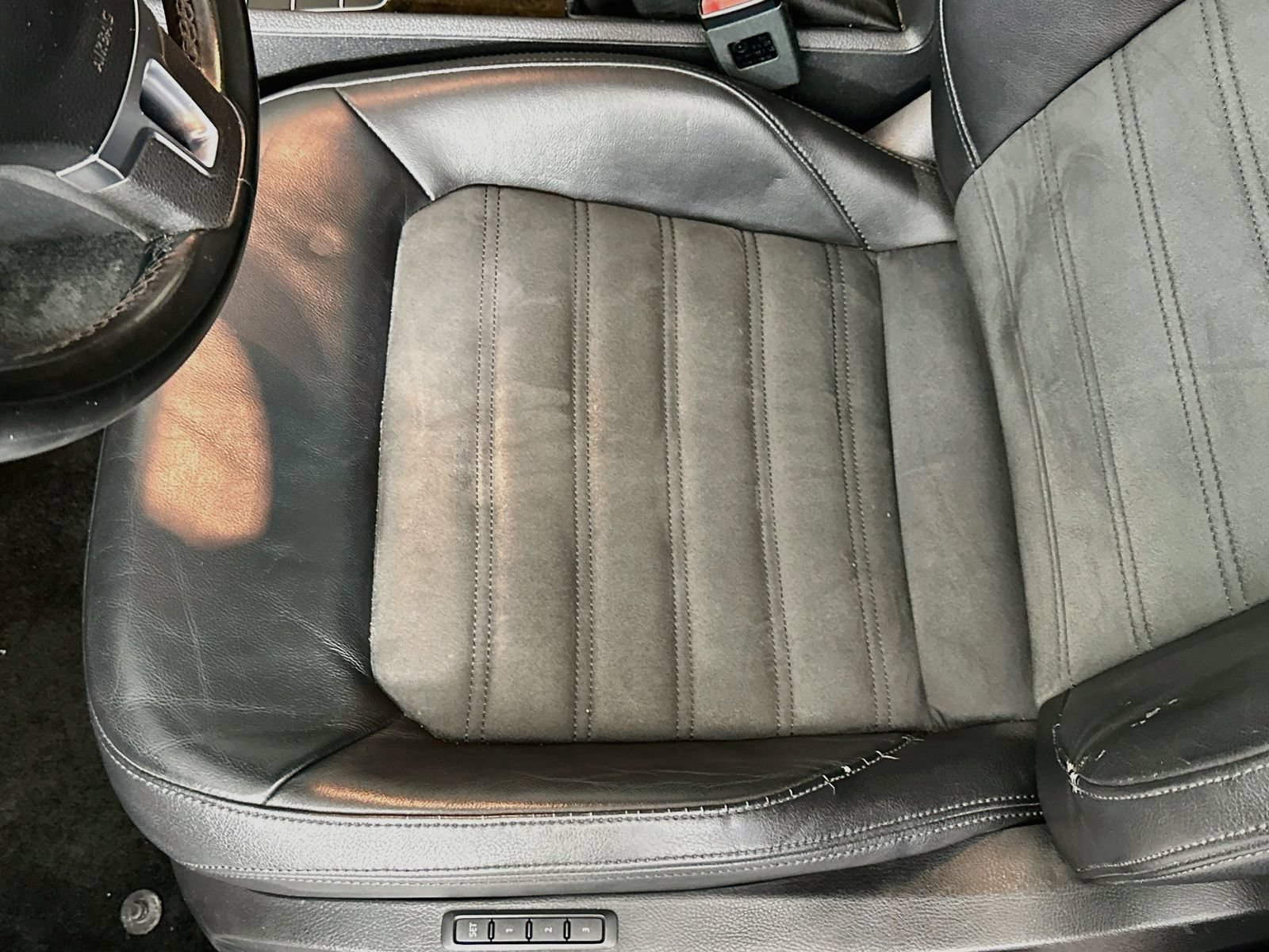 Used 2015 Volkswagen Passat TDI SEL Premium FWD image 19