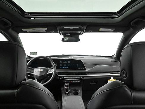 New 2024 Cadillac XT4 Premium Luxury image 18