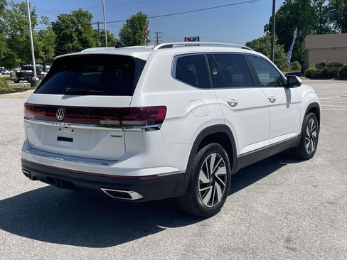 Used 2024 Volkswagen Atlas SEL AWD/4WD image 6