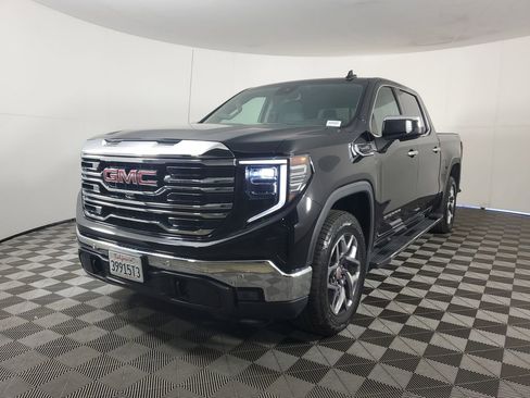 Used 2023 GMC Sierra 1500 SLT w/ SLT Premium Plus Package image 8