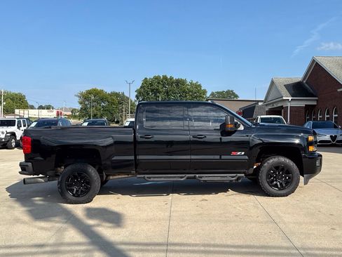 Used 2016 Chevrolet Silverado 2500 LT w/ Midnight Edition AWD/4WD image 13