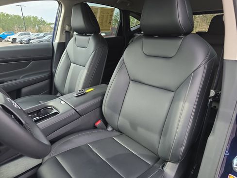 Used 2025 Nissan Murano SV image 16