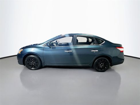 Used 2015 Nissan Sentra SV image 5