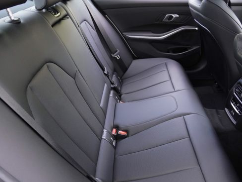 Used 2025 BMW 330i Sedan RWD image 35