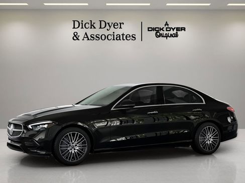 Used 2025 Mercedes-Benz C 300 Sedan image 26