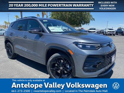 New 2025 Volkswagen Tiguan SE R-Line