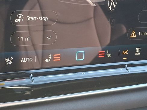 New 2026 Volkswagen Tiguan SE R-Line image 17