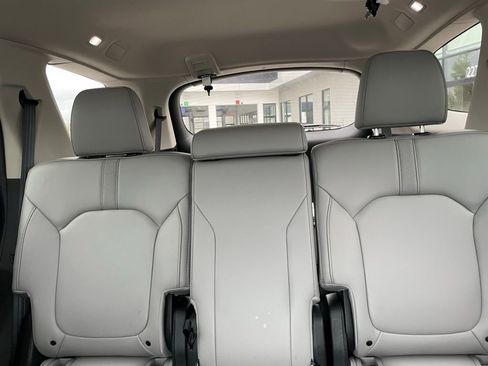Used 2025 Honda Pilot EX-L image 22