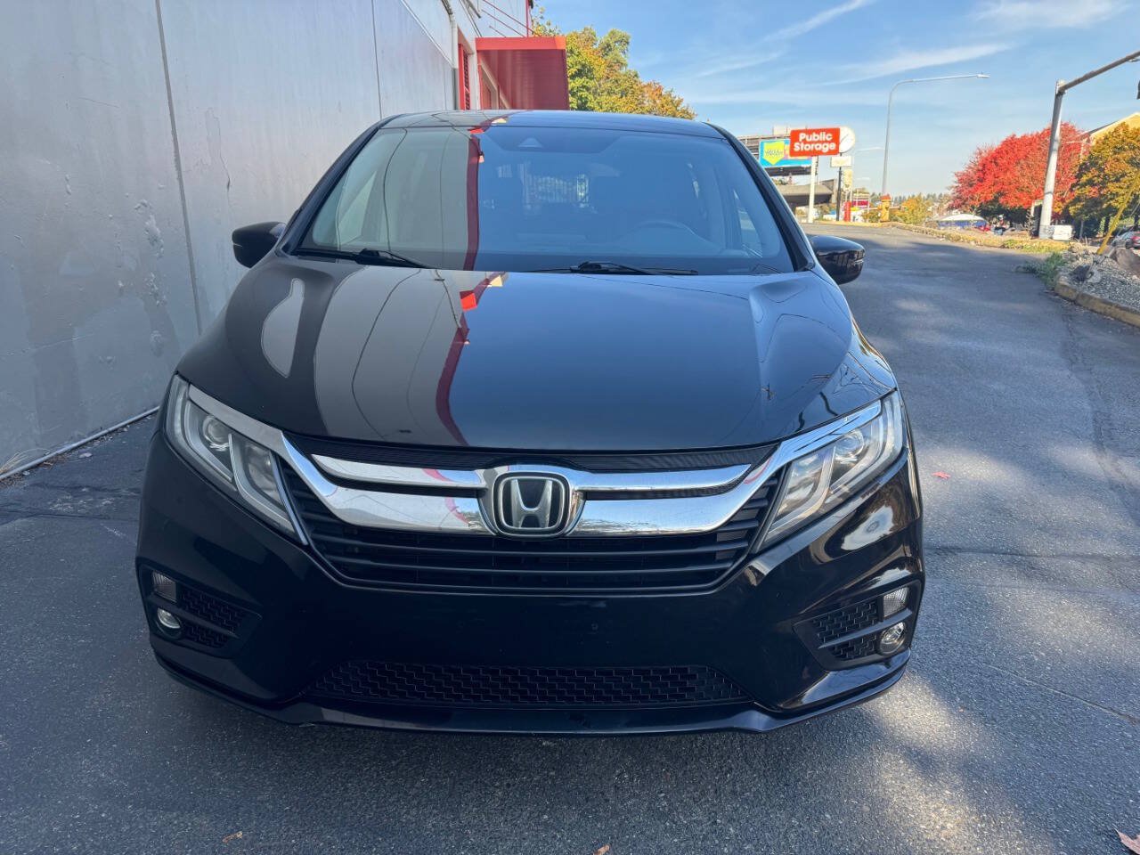 Used 2018 Honda Odyssey EX image 3