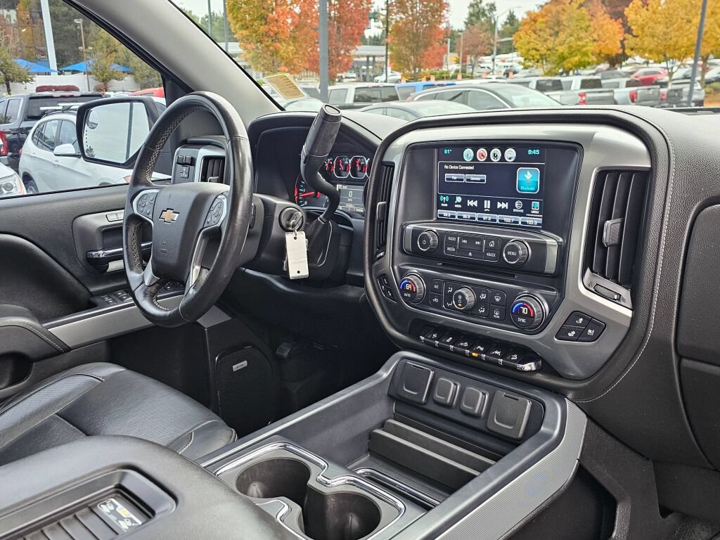 Used 2016 Chevrolet Silverado 1500 LTZ Z71 w/ LTZ Plus Package AWD/4WD image 34