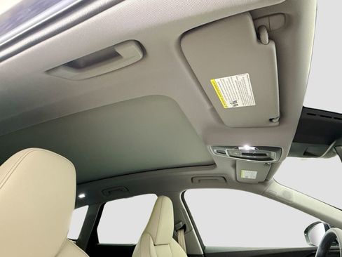 Used 2025 Audi Q5 2.0T Premium Plus w/ Premium Plus image 17