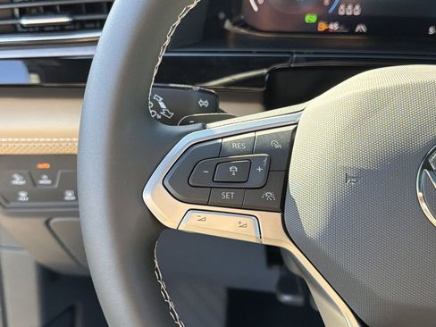 New 2026 Volkswagen Atlas Cross Sport SE image 27