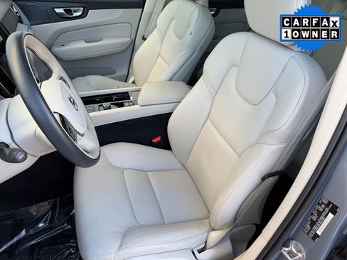 Used 2023 Volvo XC60 B5 Plus w/ Protection Package Premier image 5