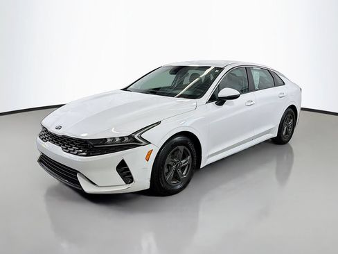 Used 2022 Kia K5 LX FWD image 5