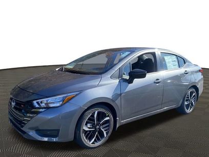 New 2025 Nissan Versa SR w/ Trunk Package