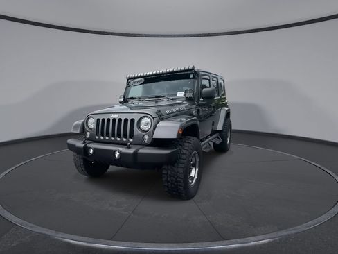 Used 2017 Jeep Wrangler Unlimited Rubicon w/ Cold Weather Group AWD/4WD image 4
