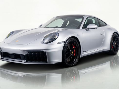 Used 2025 Porsche 911 Carrera 4 GTS image 21