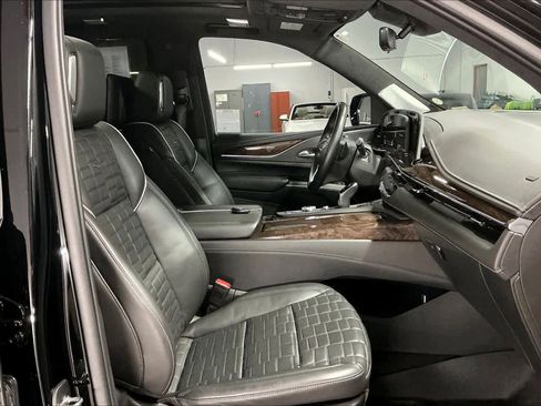 Used 2022 Cadillac Escalade Sport Platinum image 10