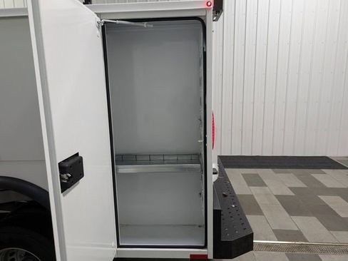 Used 2023 Mercedes-Benz Sprinter 3500 image 19